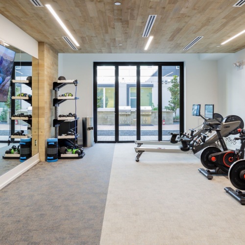 Echelon spin bikes in austin apartment complex gym